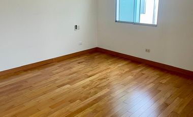 Alquiler de Exclusivo Dúplex 260m2 en Urbanización Las Gardenias - Surco