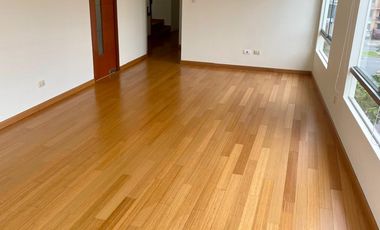 Alquiler de Exclusivo Dúplex 260m2 en Urbanización Las Gardenias - Surco