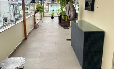 Alquiler de Exclusivo Dúplex 260m2 en Urbanización Las Gardenias - Surco