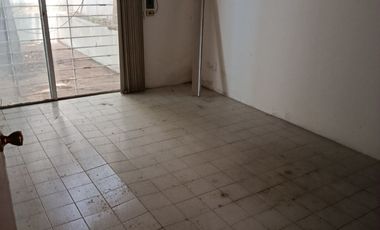 CASA EN VENTA - BENITO JUÁREZ NORTE, COATZACOALCOS AV. HIDALDO - $2,500,000