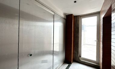 Oficina en Venta en la Col. Chapalita, sobre Lopez Mateos