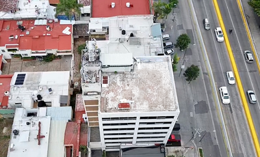 Oficina en Venta en la Col. Chapalita, sobre Lopez Mateos