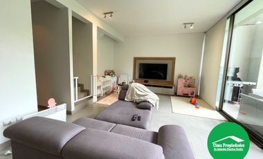 En el Barrio más Exclusivo de Santiago ¡Elegante y Moderno Departamento en Vitacura!