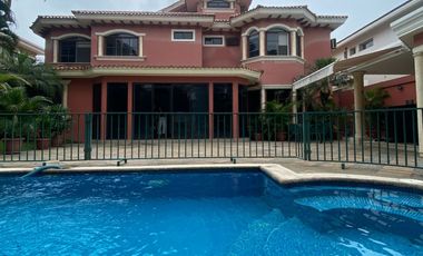 Casa en venta, Urb Isla sol, vía Samborondón