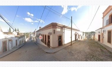 Hotel en Venta Calle Manuel Doblado 1 San Pedro de los Pozos, Guanajuato./ Posesion Bancaria