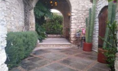 Hotel en Venta Calle Manuel Doblado 1 San Pedro de los Pozos, Guanajuato./ Posesion Bancaria