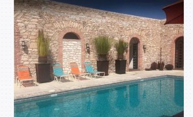 Hotel en Venta Calle Manuel Doblado 1 San Pedro de los Pozos, Guanajuato./ Posesion Bancaria