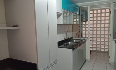 VENDO AMPLIO DEPARTAMENTO EN CHORRILLOS