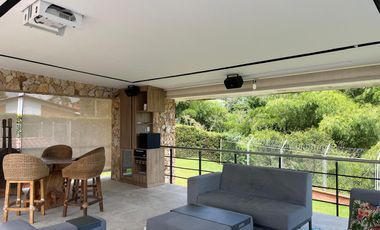 Venta Espectacular Casa de Campo sector Combia Pereira