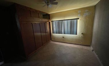 Casa en venta con gran terreno en Tijuana, B.C. (Del Cerro Colorado)