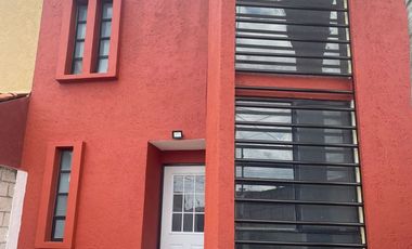 RENTA DE CASA A PIE DE CALLE EN COL VALLE DEL SUR , PUEBLA.