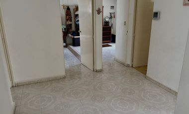 CASA EN VENTA EN VIVEROS DE LA LOMA, AMPLIA