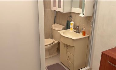 CASA EN VENTA EN VIVEROS DE LA LOMA, AMPLIA