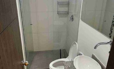 Venta de espectacular apartamento en la Castellana sector santa gema .