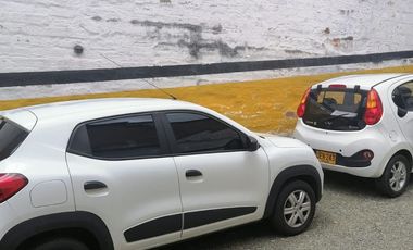 Vendo parqueadero en Envigado