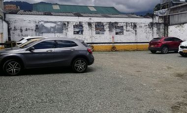 Vendo parqueadero en Envigado
