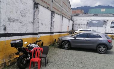 Vendo parqueadero en Envigado