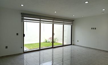 SE VENDE CASA DE DOS PLANTAS en  Privada La Rivera Tulancingo Hgo