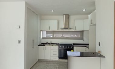 SE VENDE CASA DE DOS PLANTAS en  Privada La Rivera Tulancingo Hgo