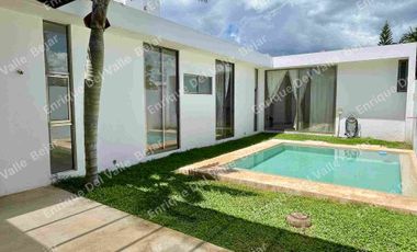 VENTA CASA DE UNA PLANTA PRIV CHOLUL