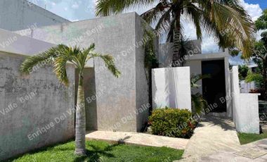 VENTA CASA DE UNA PLANTA PRIV CHOLUL