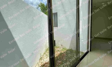 VENTA CASA DE UNA PLANTA PRIV CHOLUL