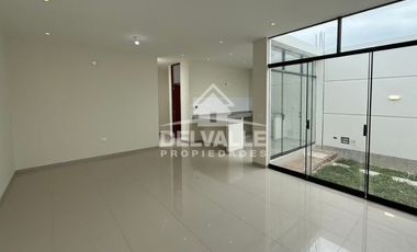 Casa de Estreno en Alameda Country Club – ¡Vive Tranquilo en una Zona No Inundable!