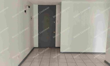 Se Vende  Departamento en Lord Cochrane 30 ,. Piso 2, Construcción del año 1990, con  55 m2 Totales , 50 m2 Útiles, Orientación Poniente , 2 Dormitorios, 1 Baño, Living/Comedor, Cocina, Conexión a Lavadora, Calefón,Gasto Común aprox 100.000. A 3 minutos del metro la moneda, Supermercados, Farmacias, Restaurantes, Colegios, Jardines de Infancia, Barrio Chino, Estación Central. En remodelación