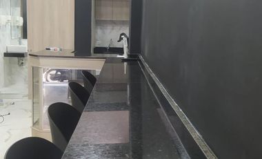 Se alquila Local Comercial en el centro