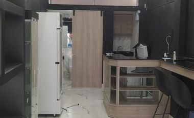Se alquila Local Comercial en el centro