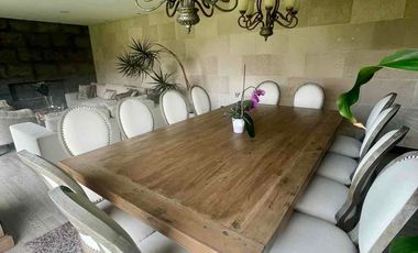 Amplia residencia en El Castaño