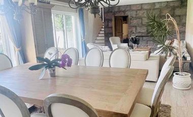 Amplia residencia en El Castaño