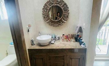 Amplia residencia en El Castaño