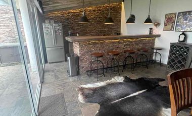 Amplia residencia en El Castaño