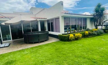 Amplia residencia en El Castaño