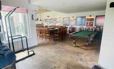 Amplia residencia en El Castaño