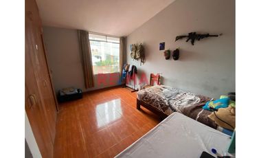 Oportunidad Única Casa En Venta En La Exclusiva Urbanizacion Santa Laura - Chorrillos