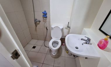 COZY 2-BEDROOM CONDOMINIUM WITH PARKING IN TAGAYTAY