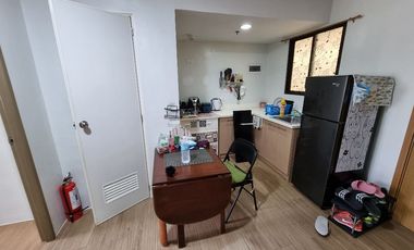 COZY 2-BEDROOM CONDOMINIUM WITH PARKING IN TAGAYTAY