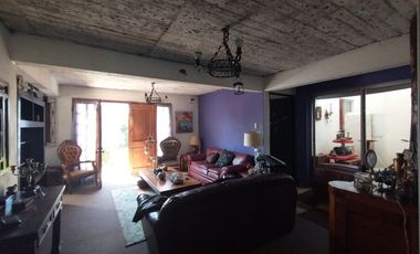 Casa y tereno amplios 3 dormitorios dos baños comuna La Florida