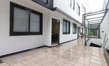 IDEAL PARA PAREJAS JOVENES - ESTRICTA VIGILANCIA - 3 ESTACIONAMIENTOS