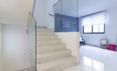 IDEAL PARA PAREJAS JOVENES - ESTRICTA VIGILANCIA - 3 ESTACIONAMIENTOS