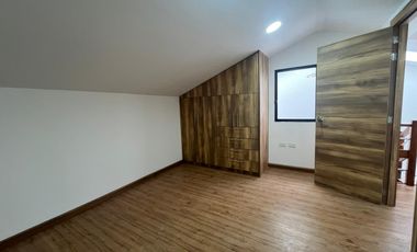 CASA CRÉDITO VIP DE 4 DORMITORIOS EN VENTA SECTOR RICAURTE