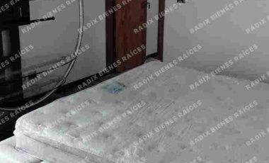 HERMOSA CASA EN RENTA AMUEBLADA, LOMAS 2 PUEBLA. 3 autos techados, cuarto de seguridad