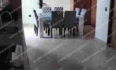 HERMOSA CASA EN RENTA AMUEBLADA, LOMAS 2 PUEBLA. 3 autos techados, cuarto de seguridad
