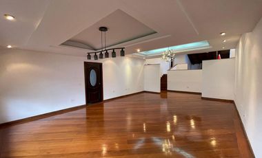 SE RENTA HERMOSO DUPLEX EN CUMBAYA