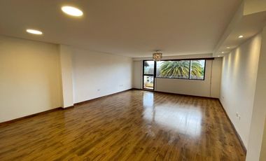 SE RENTA HERMOSO DUPLEX EN CUMBAYA