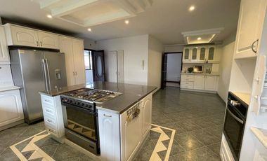 SE RENTA HERMOSO DUPLEX EN CUMBAYA