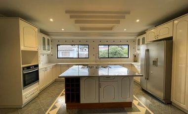 SE RENTA HERMOSO DUPLEX EN CUMBAYA