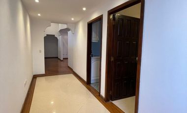 SE RENTA HERMOSO DUPLEX EN CUMBAYA